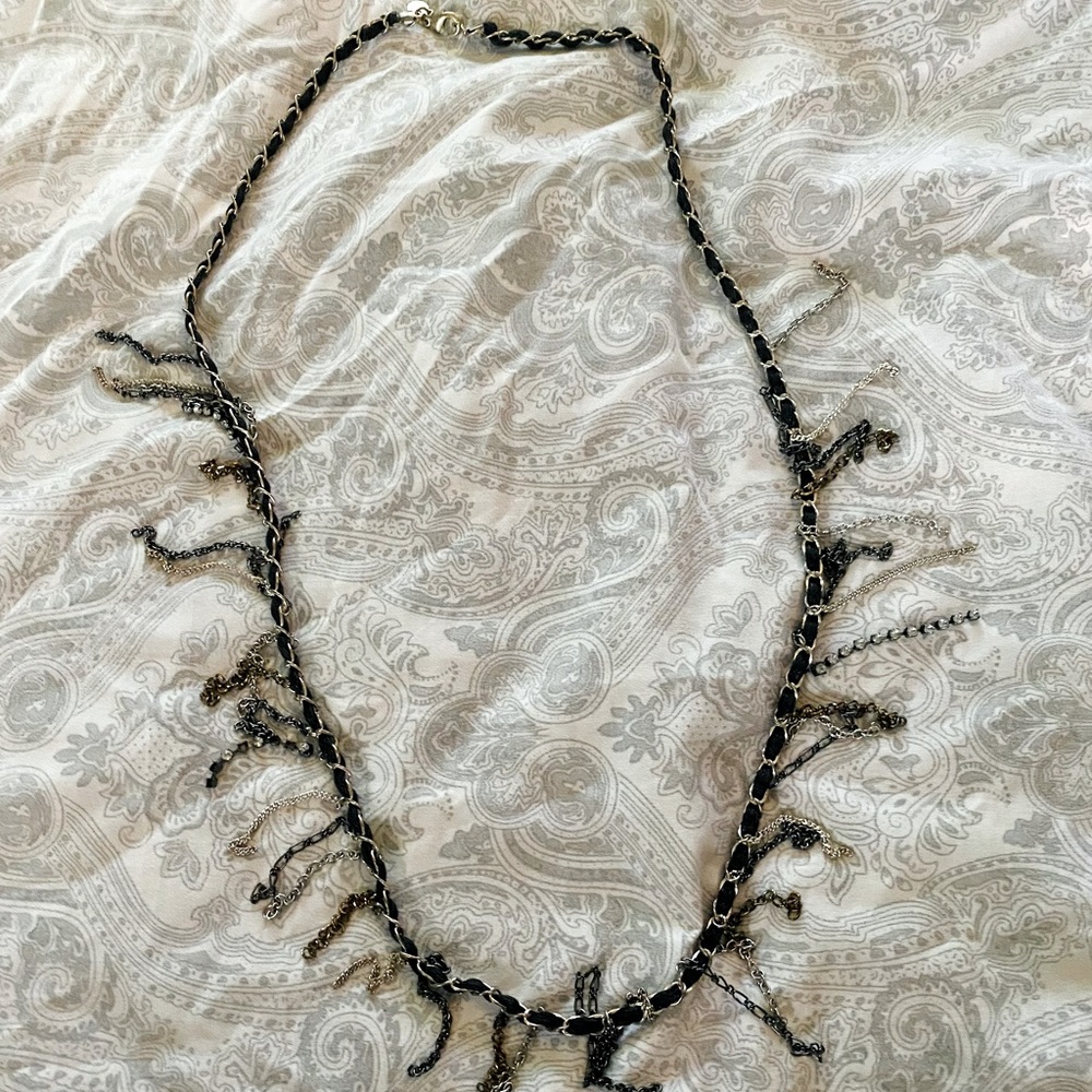 American Eagle long 17” black & silver necklace with dangling chains